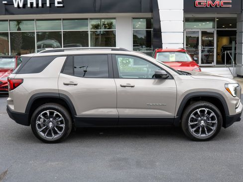 New 2026 GMC Terrain Elevation w/ Elevation Premium Package image 2