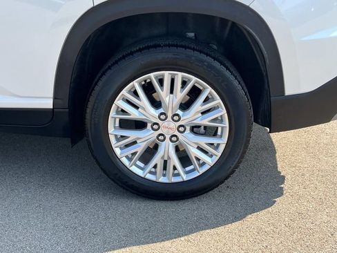 Used 2024 GMC Acadia Elevation FWD image 13