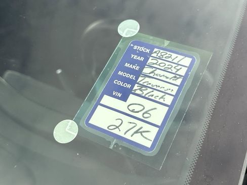 Used 2024 Chevrolet Traverse LT image 27