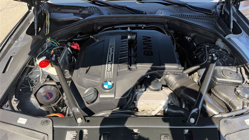 Used 2014 BMW 535i xDrive w/ M Sport Package AWD/4WD image 31