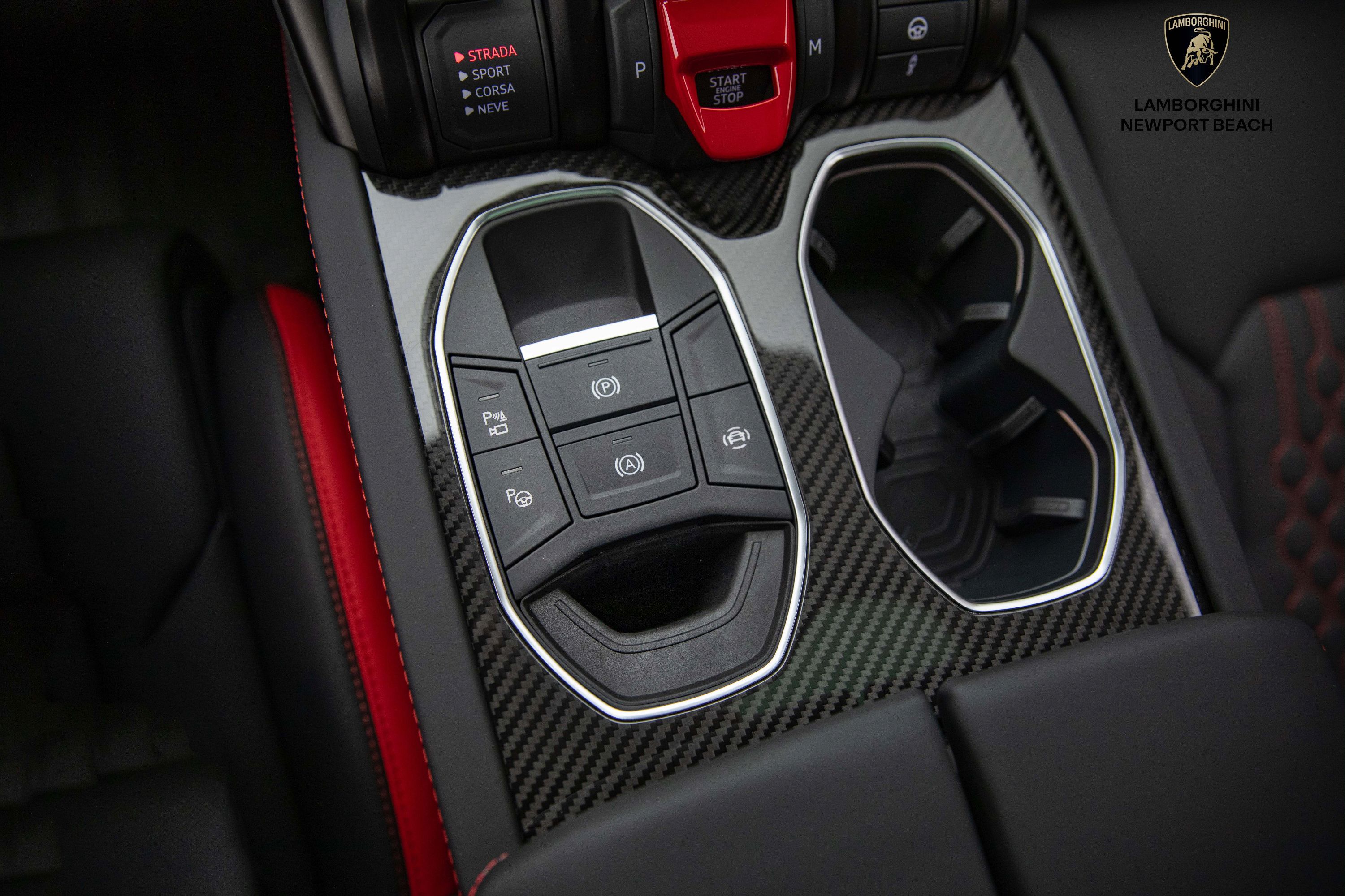 Used 2024 Lamborghini Urus S AWD/4WD image 19