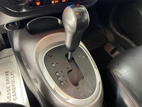 Used 2012 Nissan Juke SL w/ Sport Pkg image 11