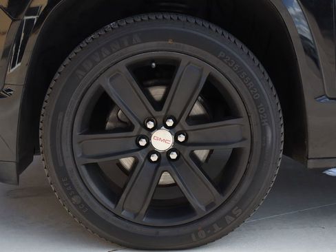 Used 2019 GMC Acadia Denali w/ Technology Package image 33