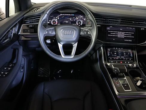 Used 2025 Audi Q7 3.0T Premium Plus w/ Premium Plus Package AWD/4WD image 3