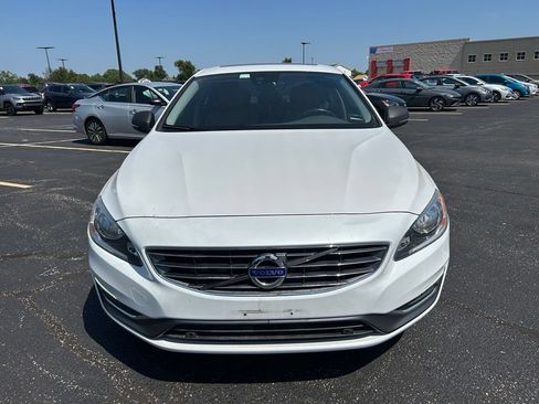 Used 2016 Volvo S60 T5 Premier FWD image 4