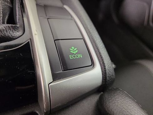 Used 2021 Honda Civic Sport image 25