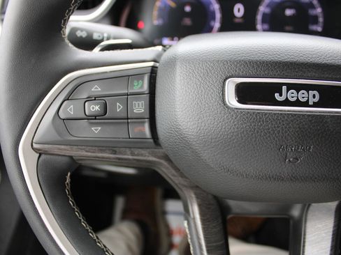 Certified 2023 Jeep Grand Cherokee L Limited image 14