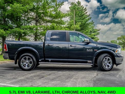 Used 2017 RAM 1500 Laramie w/ Convenience Group AWD/4WD image 2