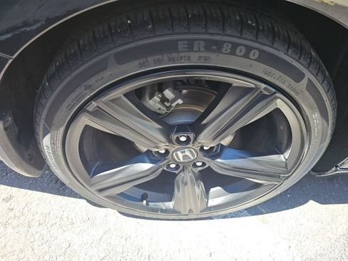 Used 2023 Honda Accord Sport image 9
