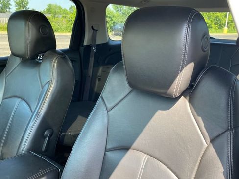 Used 2013 GMC Acadia SLT FWD image 6