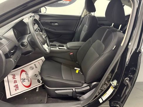 New 2025 Nissan Sentra SV w/ Trunk Package image 9