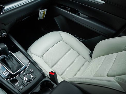 New 2025 MAZDA CX-5 AWD 2.5 S w/ Preferred Package image 25