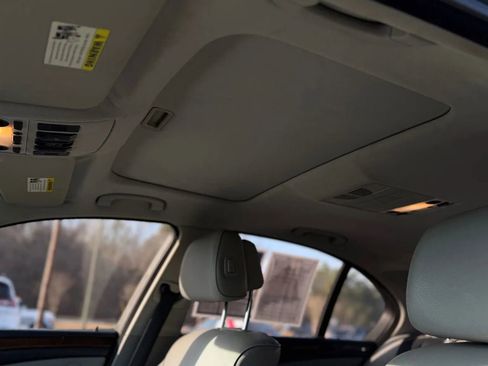 Used 2010 BMW 528i 528i Sedan 4D image 25