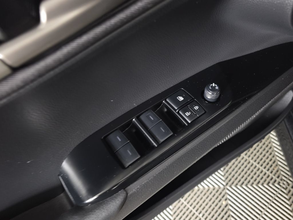 Used 2025 Toyota Camry LE FWD image 20