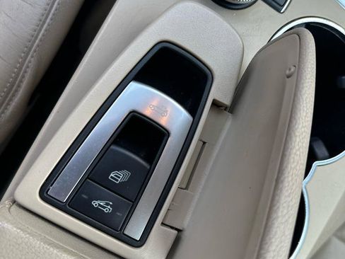 Used 2012 Mercedes-Benz E 350 Cabriolet image 36