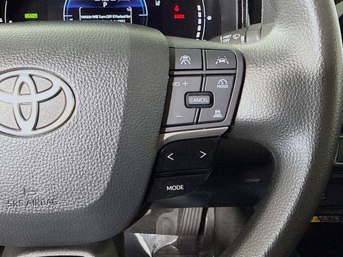Used 2025 Toyota Camry LE FWD image 15