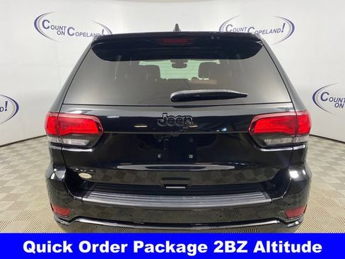 Used 2020 Jeep Grand Cherokee Altitude AWD/4WD image 5