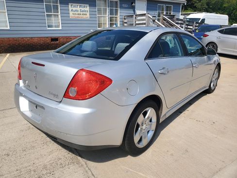 Used 2010 Pontiac G6 Sedan FWD image 9