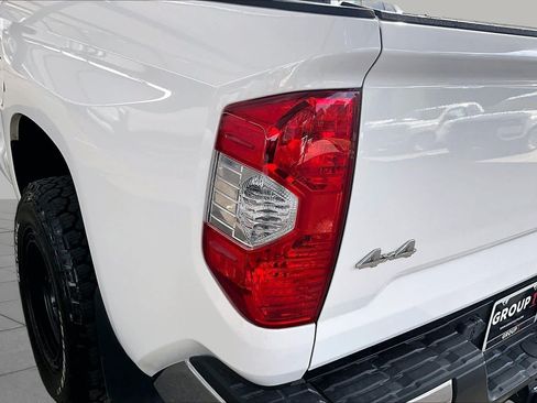 Used 2021 Toyota Tundra SR5 AWD/4WD image 28