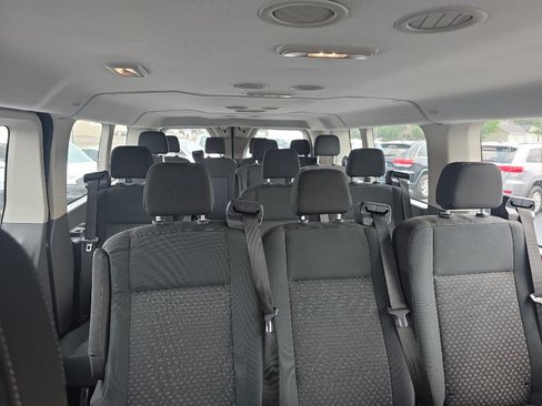 Used 2023 Ford Transit 350 XLT RWD image 5