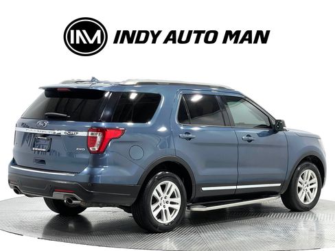 Used 2018 Ford Explorer XLT w/ Equipment Group 201A AWD/4WD image 4