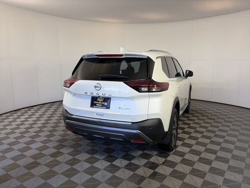 Certified 2023 Nissan Rogue SL w/ SL Premium Package image 10