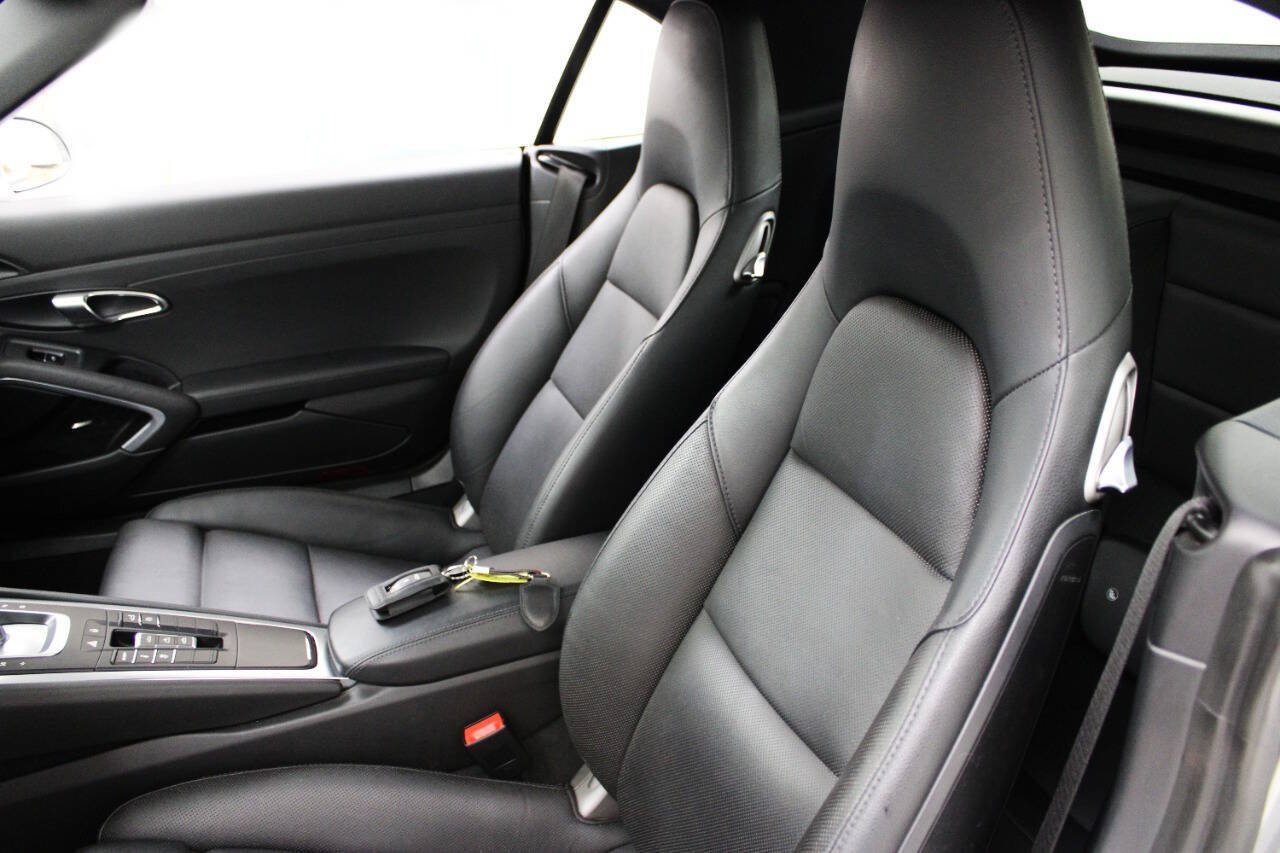 Used 2017 Porsche 911 Carrera image 28