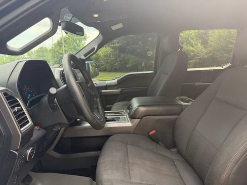 Used 2016 Ford F150 XLT w/ Equipment Group 302A Luxury AWD/4WD image 15