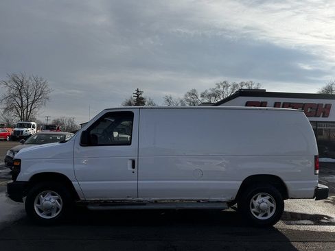 Used 2008 Ford E-250 and Econoline 250 RWD image 8