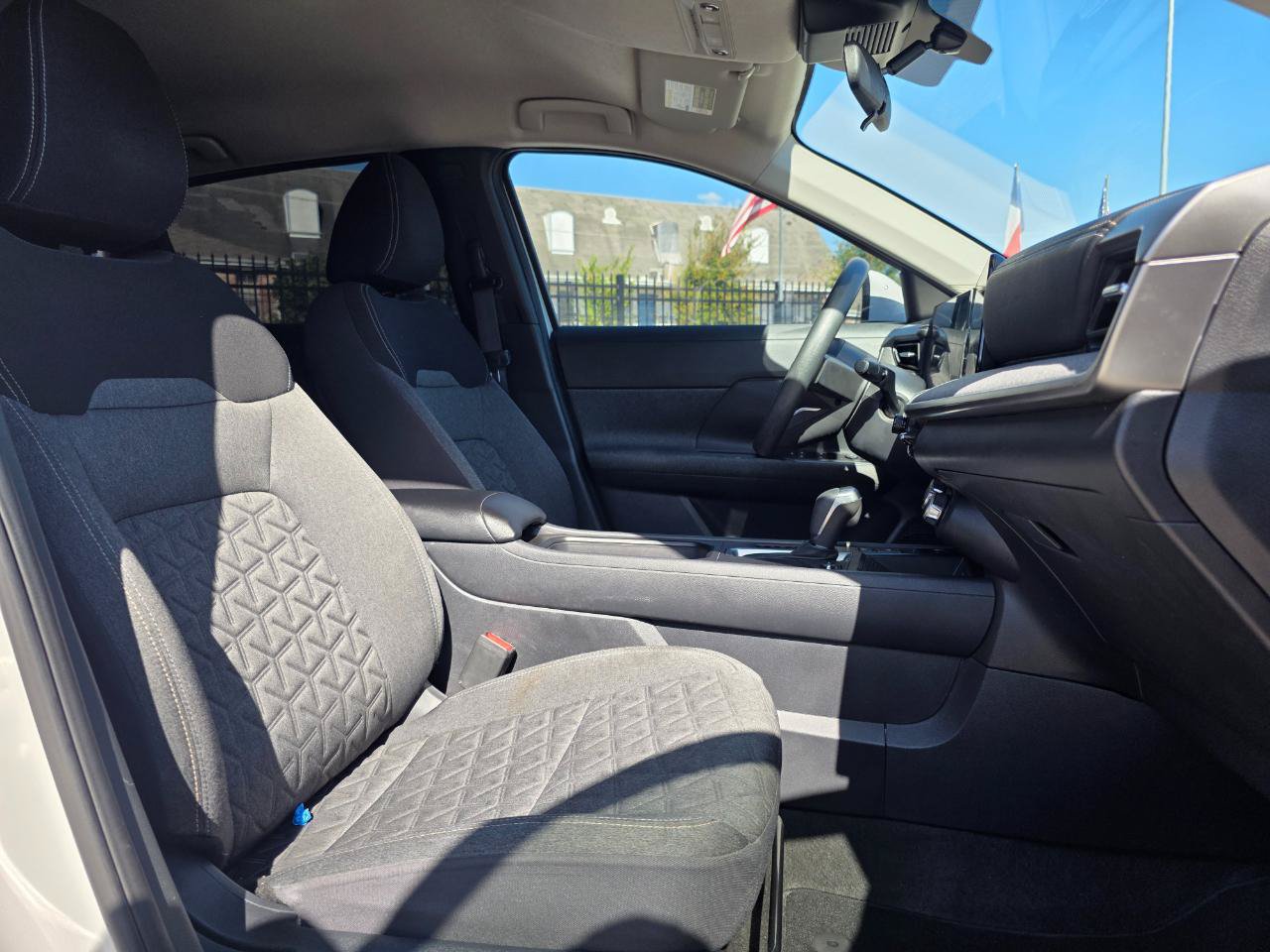 Used 2025 Nissan Kicks SV FWD image 22