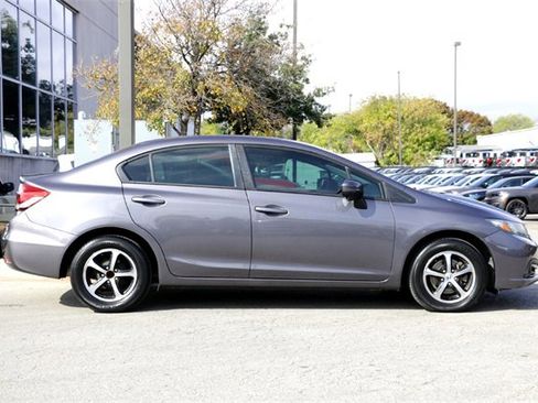 Used 2015 Honda Civic SE image 4