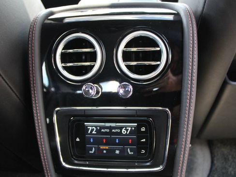 Used 2018 Bentley Flying Spur S V8 AWD/4WD image 20