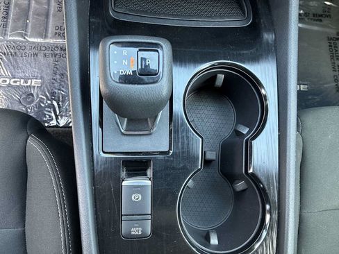 Used 2024 Nissan Rogue S AWD/4WD image 20