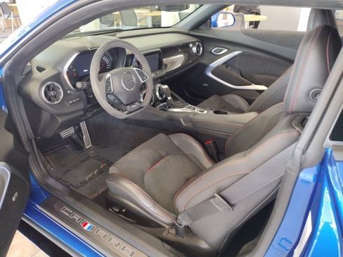 Used 2018 Chevrolet Camaro ZL1 w/ LPO, ZL1 Protection Package RWD image 9