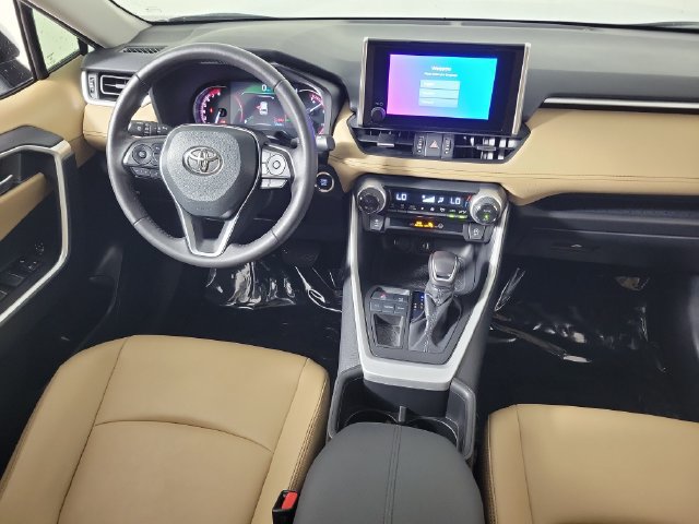 Used 2024 Toyota RAV4 XLE Premium FWD image 15
