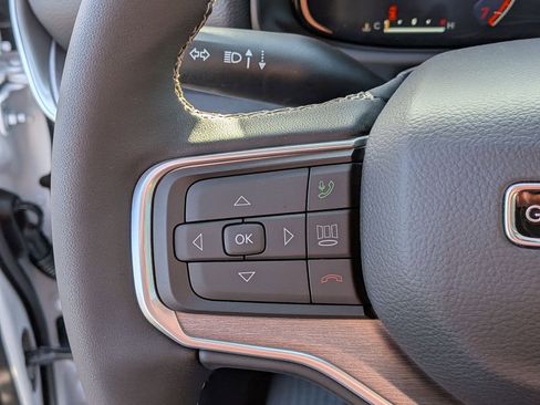 New 2026 Jeep Grand Wagoneer 4WD image 18