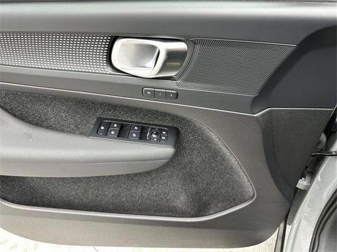 Certified 2025 Volvo XC40 B5 Plus image 13