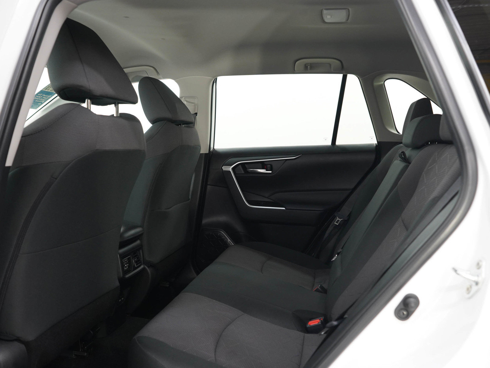 Used 2024 Toyota RAV4 XLE AWD/4WD image 14