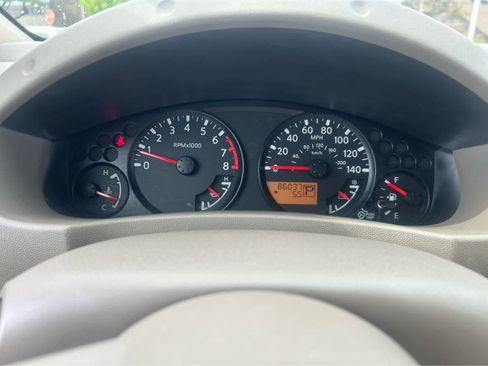 Used 2013 Nissan Frontier SV RWD image 7