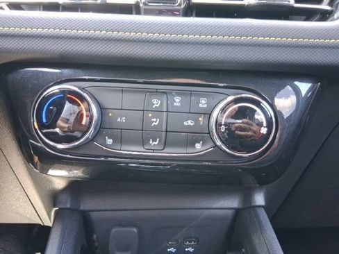 Used 2025 Chevrolet TrailBlazer ACTIV w/ Driver Confidence Package AWD/4WD image 27