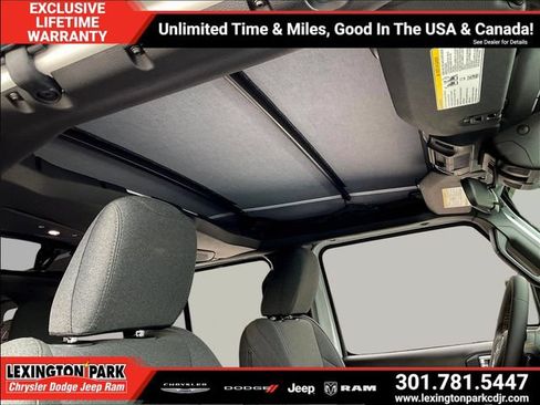 Used 2025 Jeep Wrangler Unlimited Sport AWD/4WD image 26