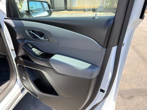 Used 2019 Chevrolet Traverse Premier w/ Driver Confidence II Package FWD image 11