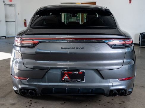 Used 2023 Porsche Cayenne GTS image 7