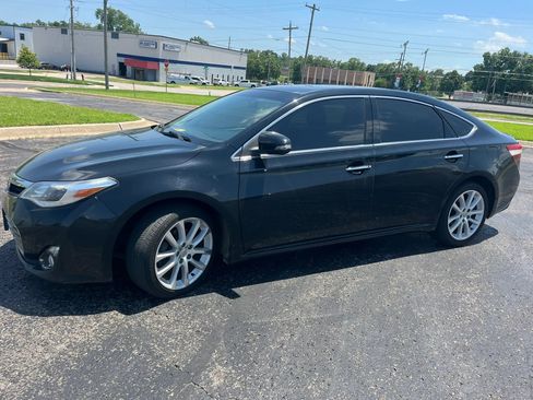 Used 2013 Toyota Avalon XLE Touring FWD image 5