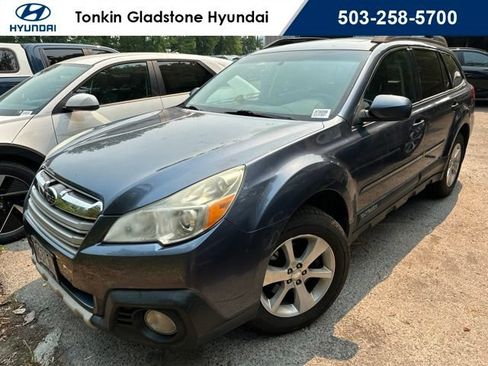 Used 2014 Subaru Outback 3.6R Limited w/ Moonroof Package AWD/4WD image 1
