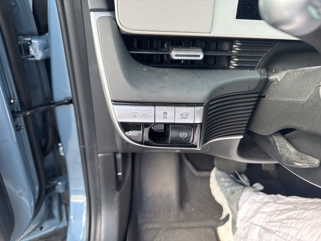 Used 2024 Hyundai Ioniq 5 SEL RWD image 17