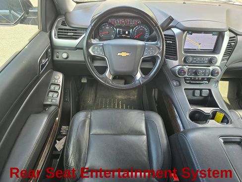 Used 2020 Chevrolet Suburban LT RWD image 19