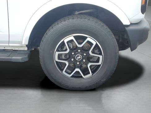 Certified 2023 Ford Bronco Outer Banks AWD/4WD image 30