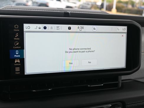 Used 2025 Jeep Wrangler Sahara image 30