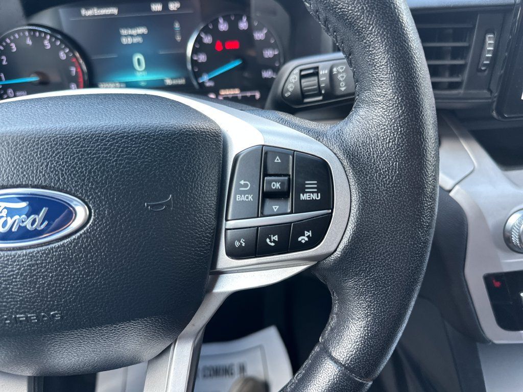 Used 2023 Ford Explorer XLT RWD image 13